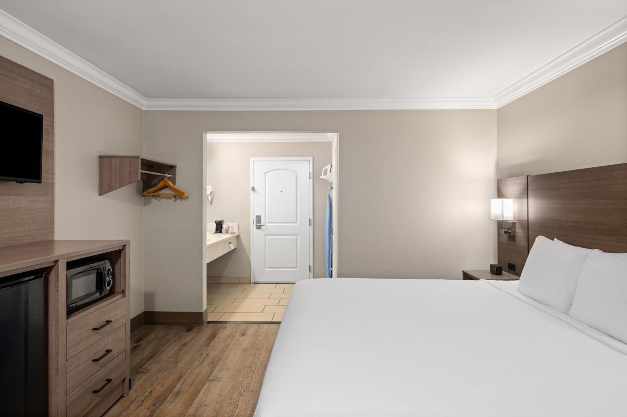 Solara Inn And Suites Anaheim Exterior foto